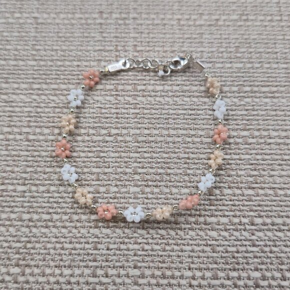 Jewelry - 7 Inch Sterling Silver Small Bead Flowers Handmade Bracelet A6774